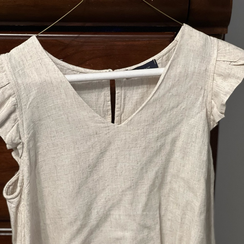 Linen top! So adorable!